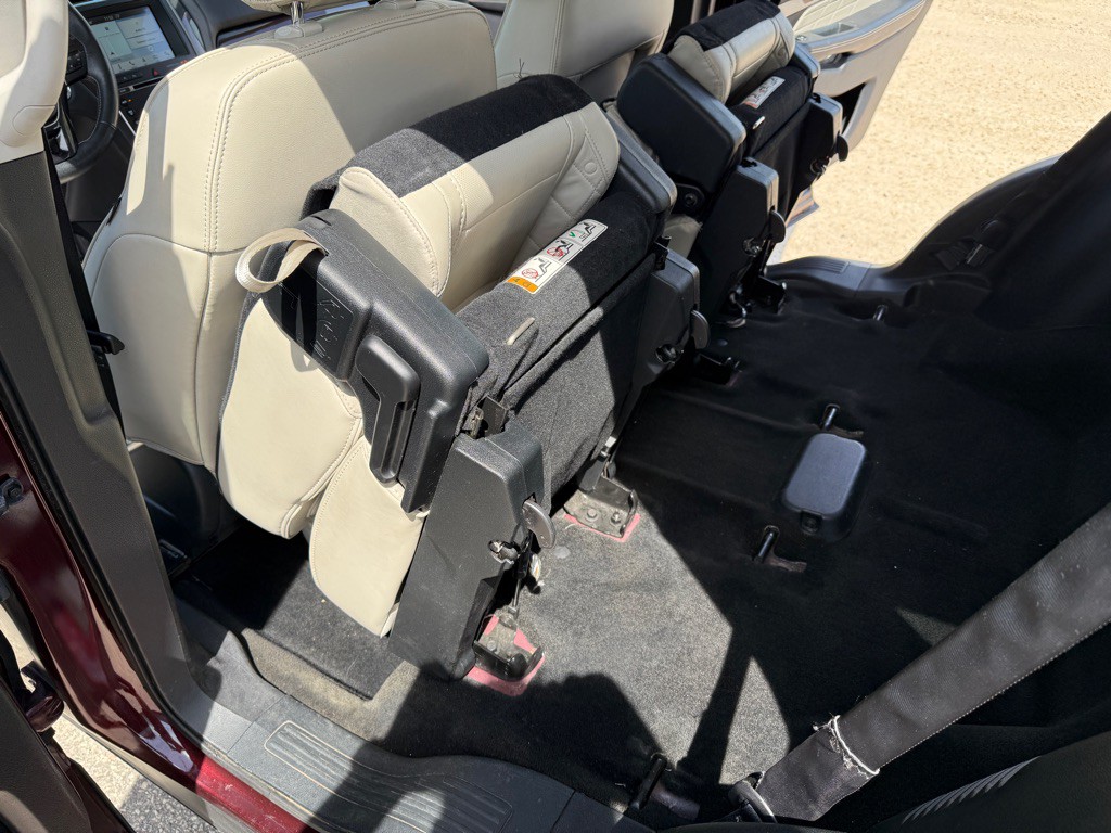 2018 Ford Explorer Image 40