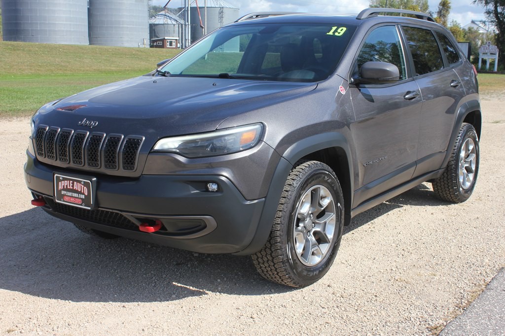 2019 Jeep Cherokee Image 2