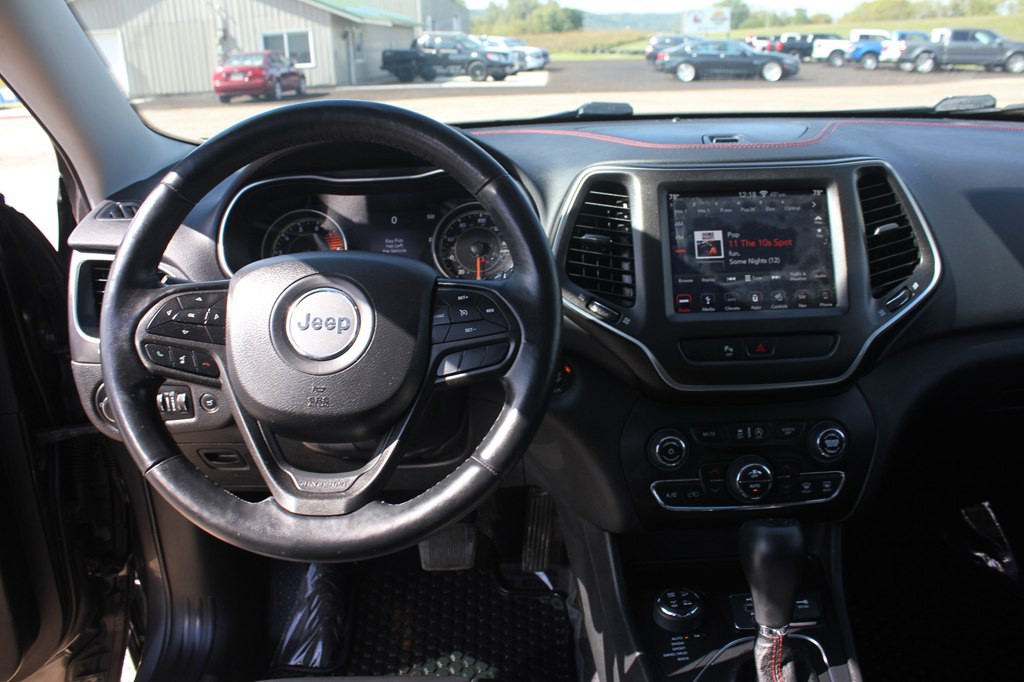 2019 Jeep Cherokee Image 11