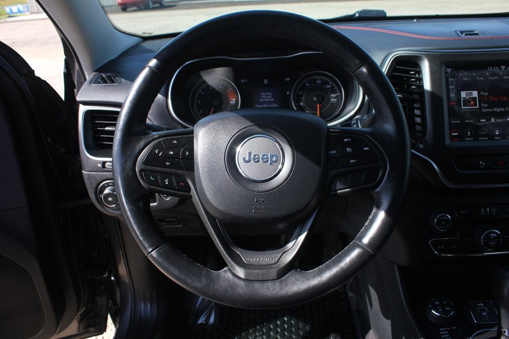 2019 Jeep Cherokee Image 12