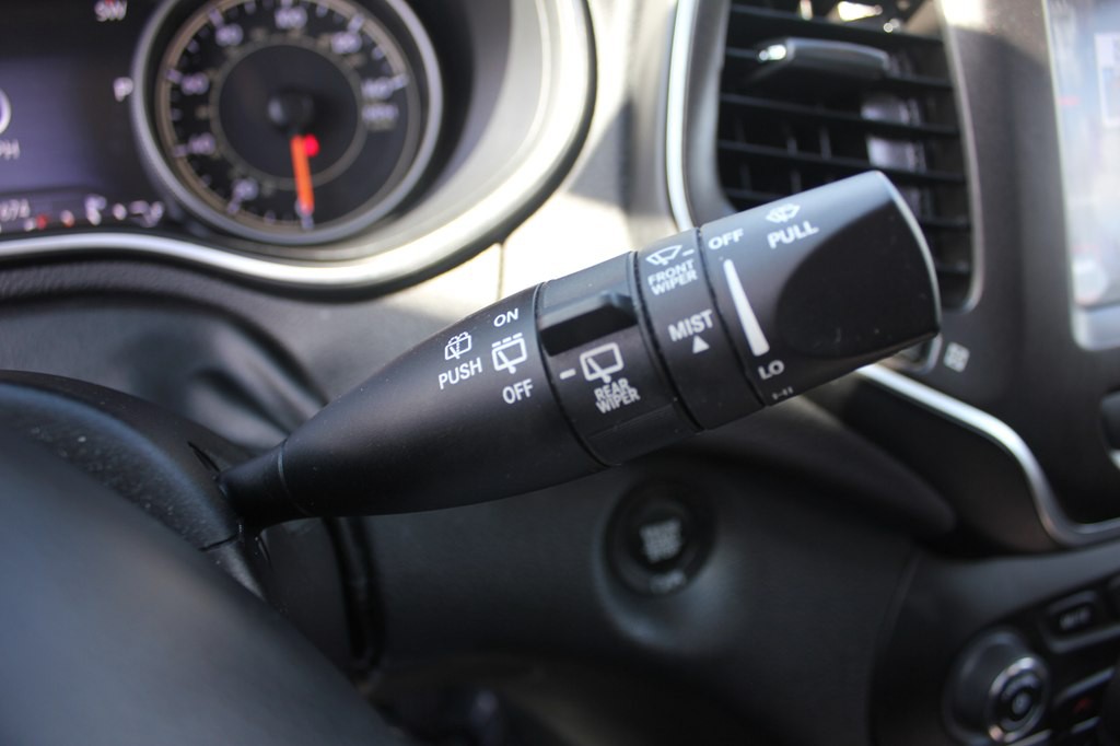 2019 Jeep Cherokee Image 15