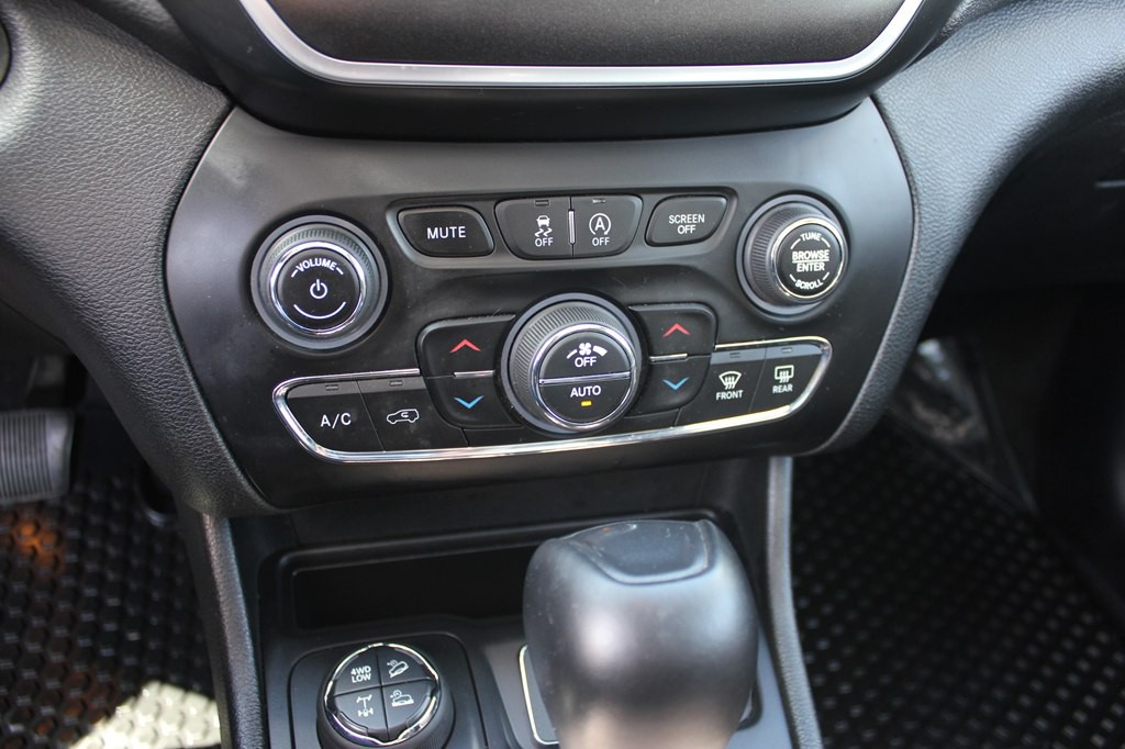 2019 Jeep Cherokee Image 18