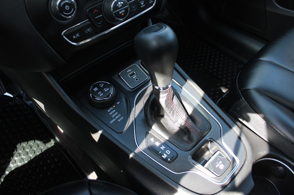 2019 Jeep Cherokee Image 19