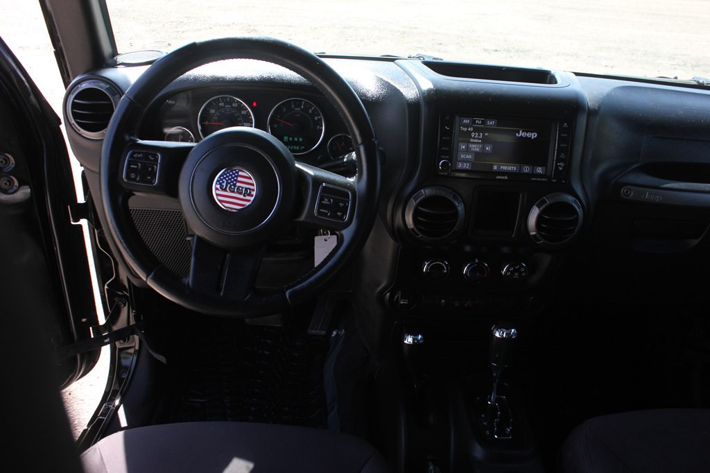 2015 Jeep Wrangler Image 9