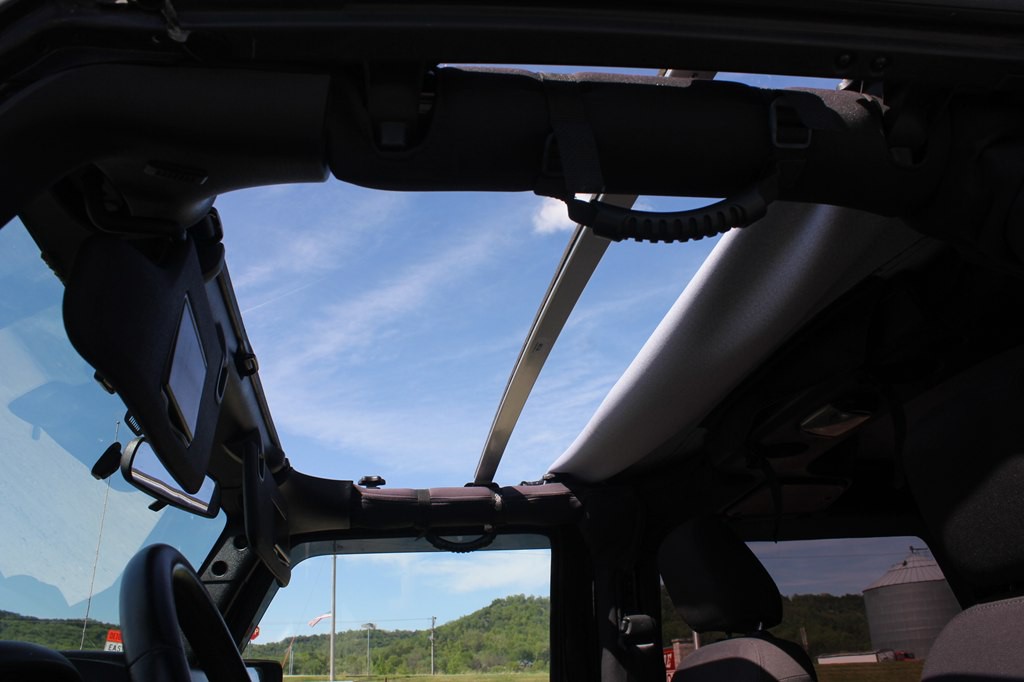 2015 Jeep Wrangler Image 23