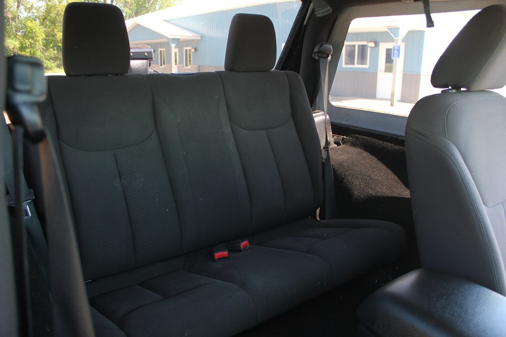 2015 Jeep Wrangler Image 31