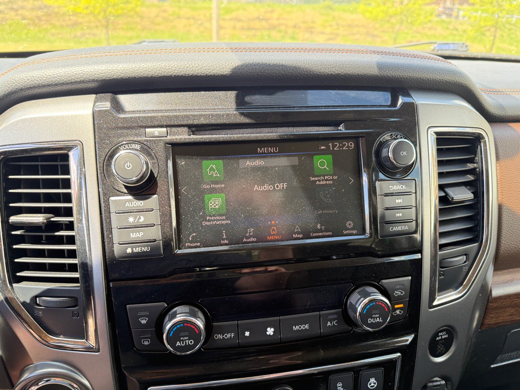 2019 Nissan Titan Image 14