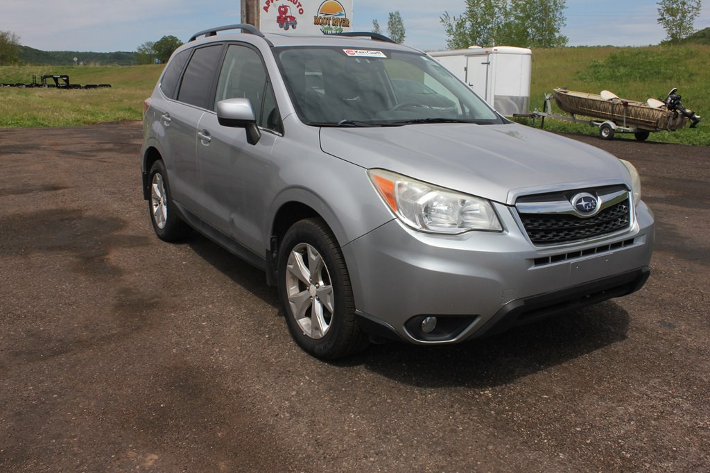 2015 Subaru Forester Image 2