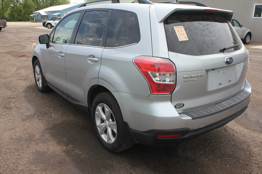 2015 Subaru Forester Image 4