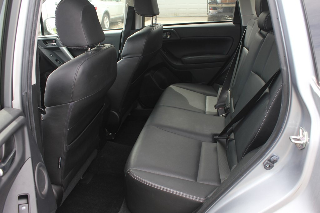 2015 Subaru Forester Image 7