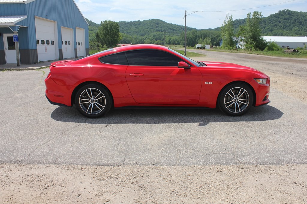 2017 Ford Mustang Image 4