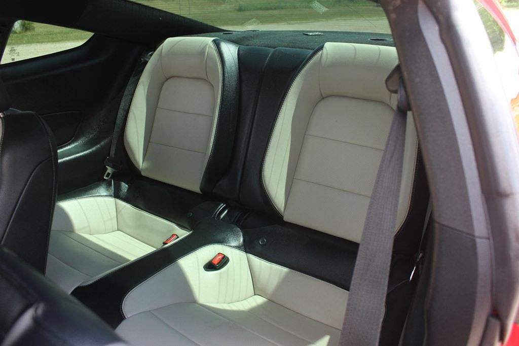 2017 Ford Mustang Image 34