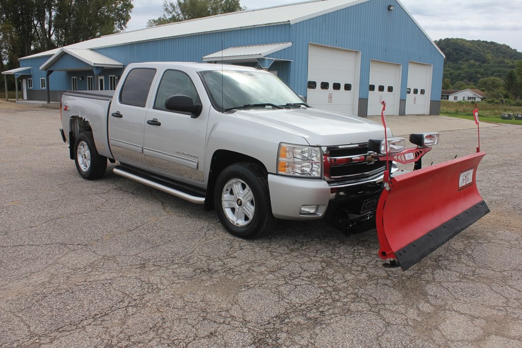 2010 Chevrolet Silverado 1500 Image 3