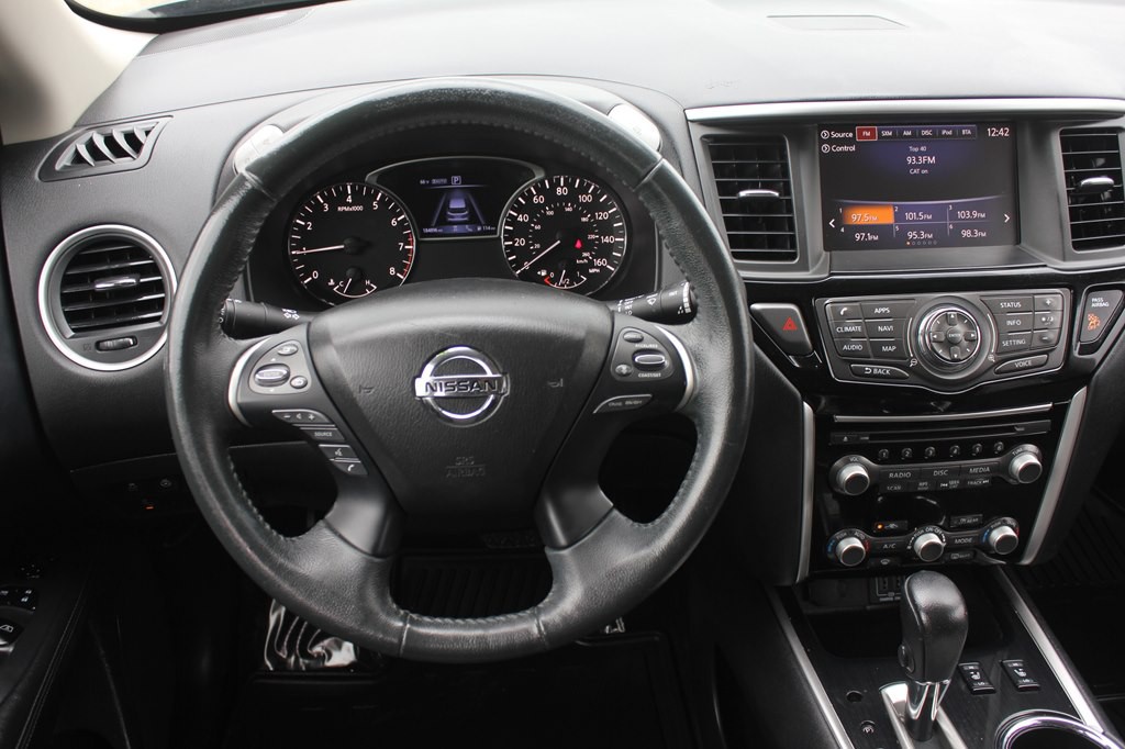 2018 Nissan Pathfinder Image 9