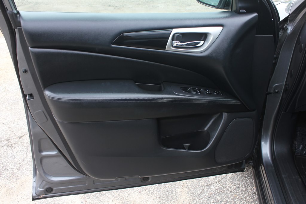 2018 Nissan Pathfinder Image 28