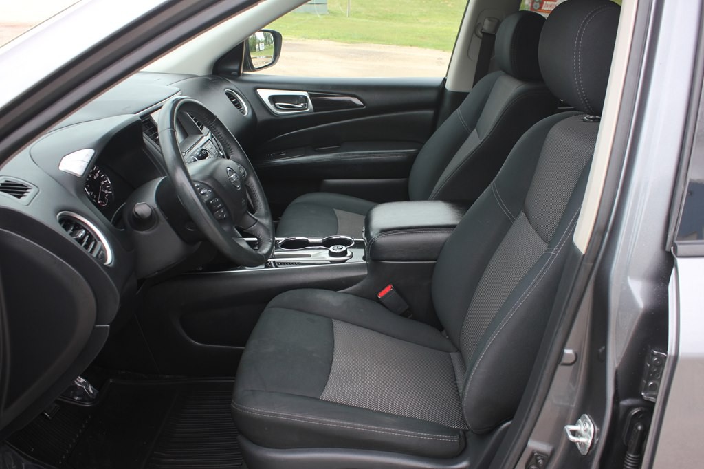 2018 Nissan Pathfinder Image 30