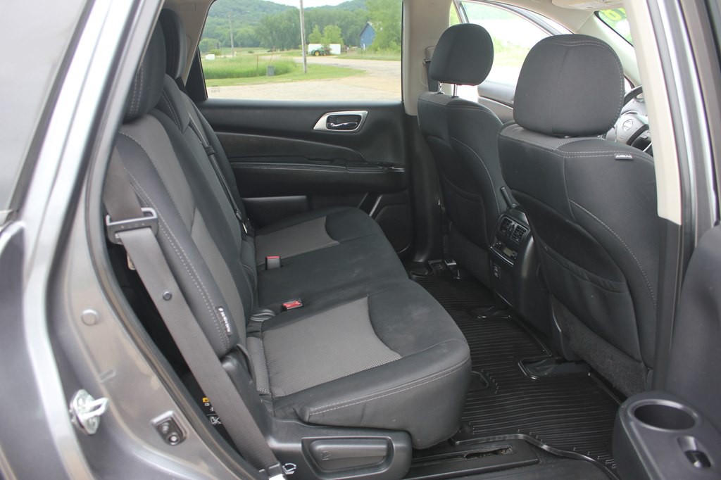 2018 Nissan Pathfinder Image 37