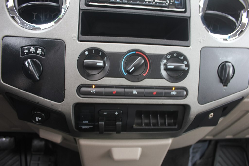 2008 Ford F-350 Image 17