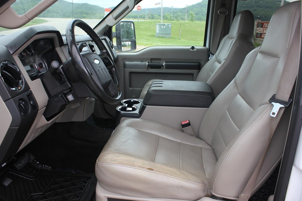 2008 Ford F-350 Image 25