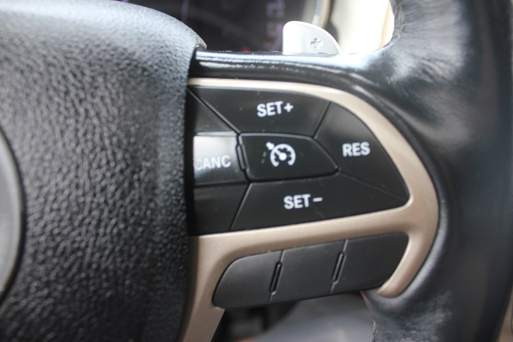 2015 Jeep Grand Cherokee Image 13