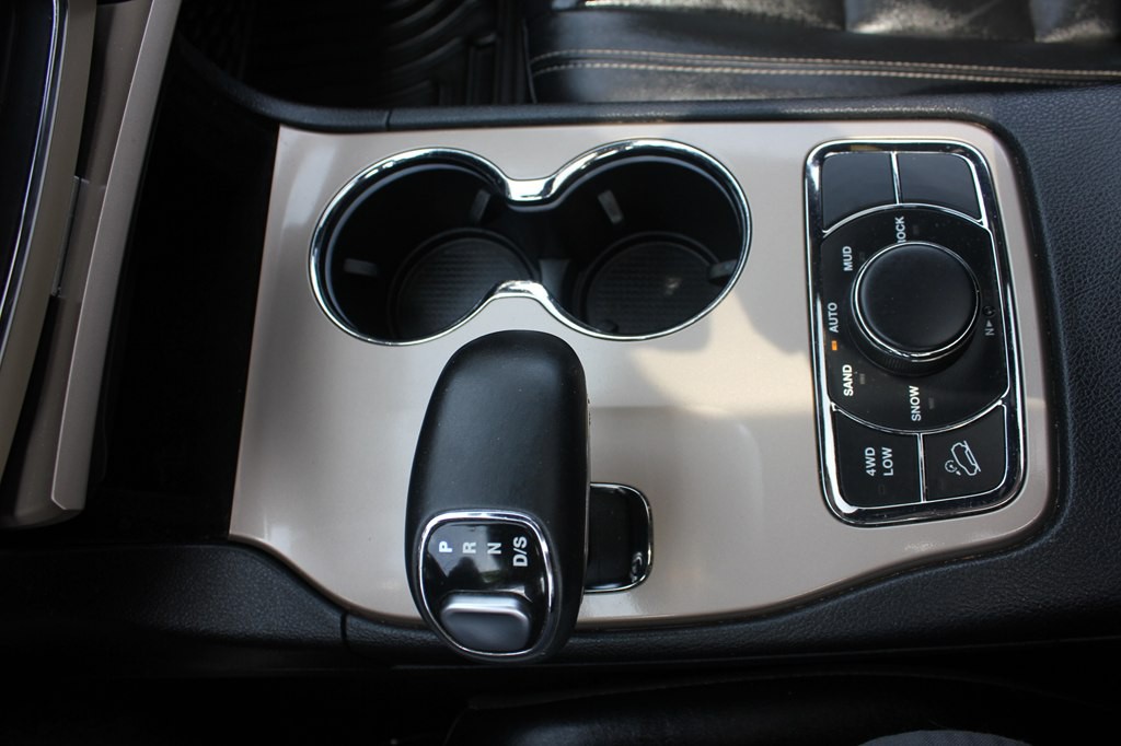 2015 Jeep Grand Cherokee Image 19