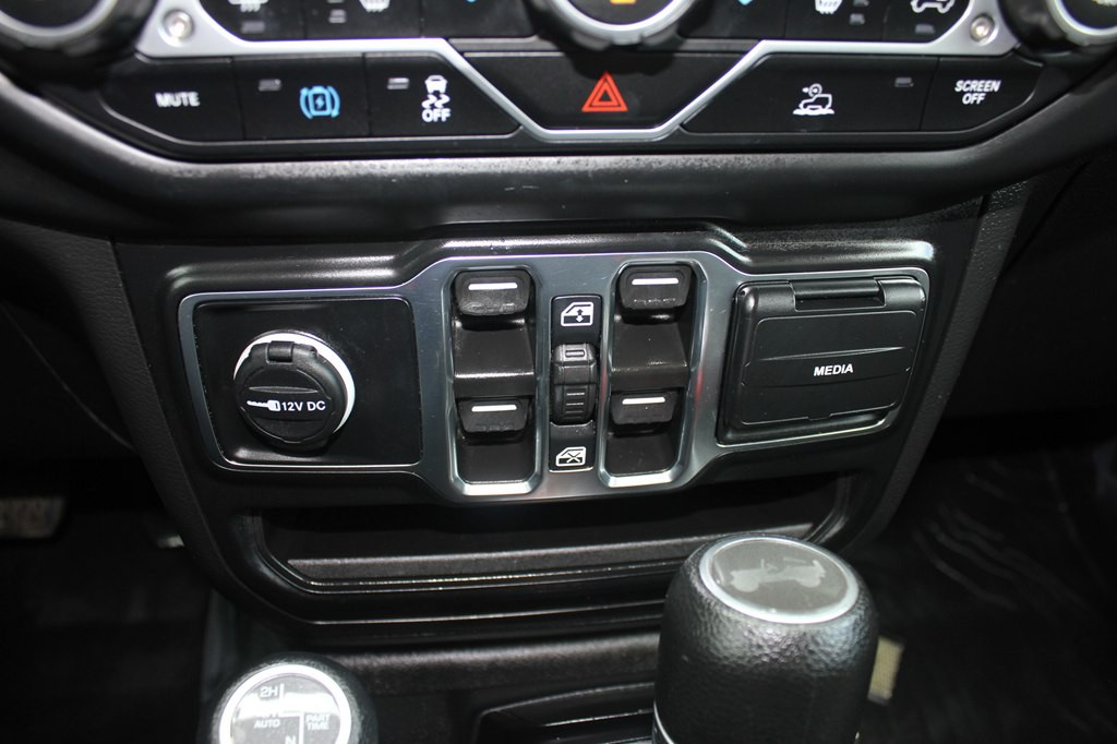 2023 Jeep Wrangler Image 19