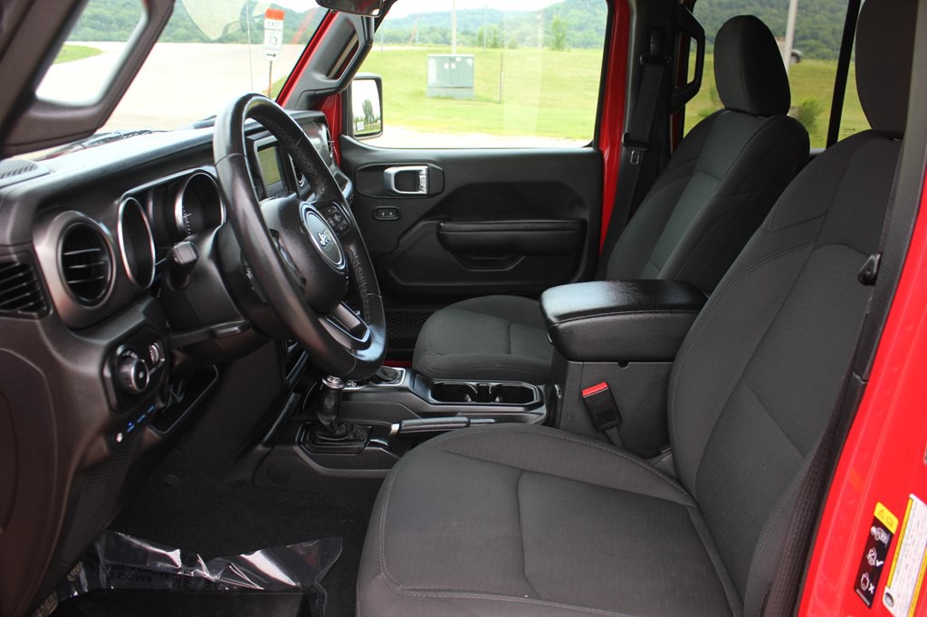 2023 Jeep Wrangler Image 26