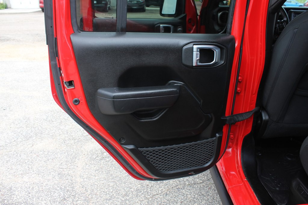 2023 Jeep Wrangler Image 34