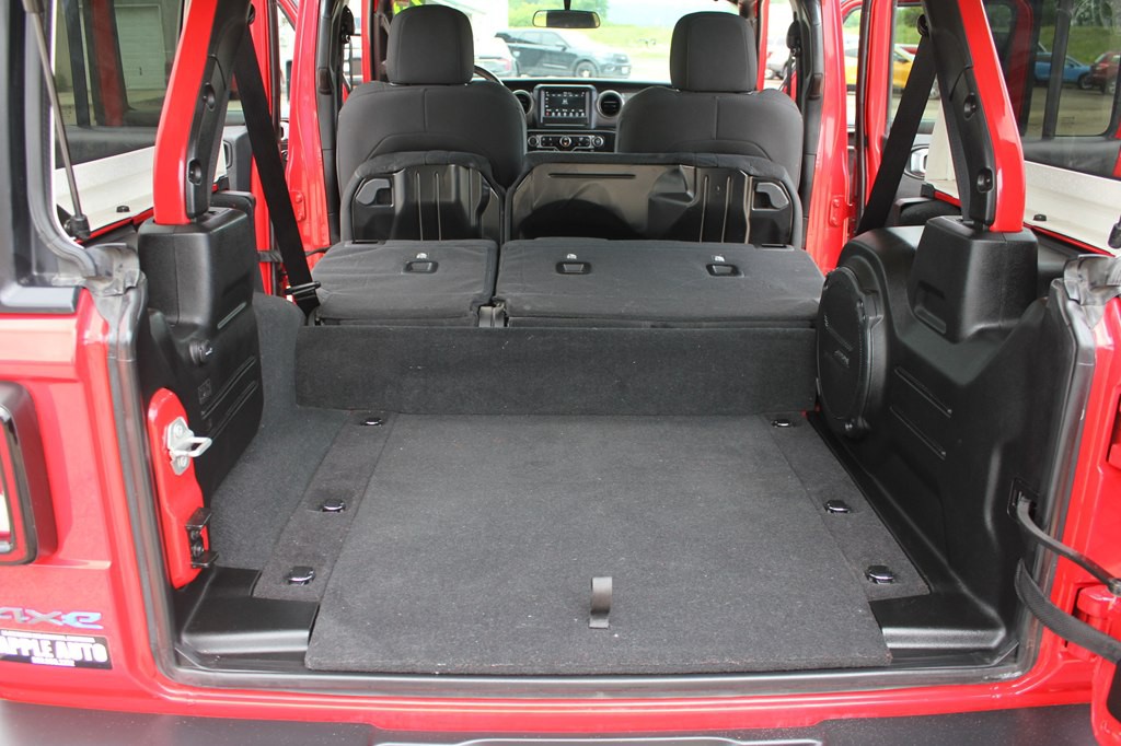 2023 Jeep Wrangler Image 37