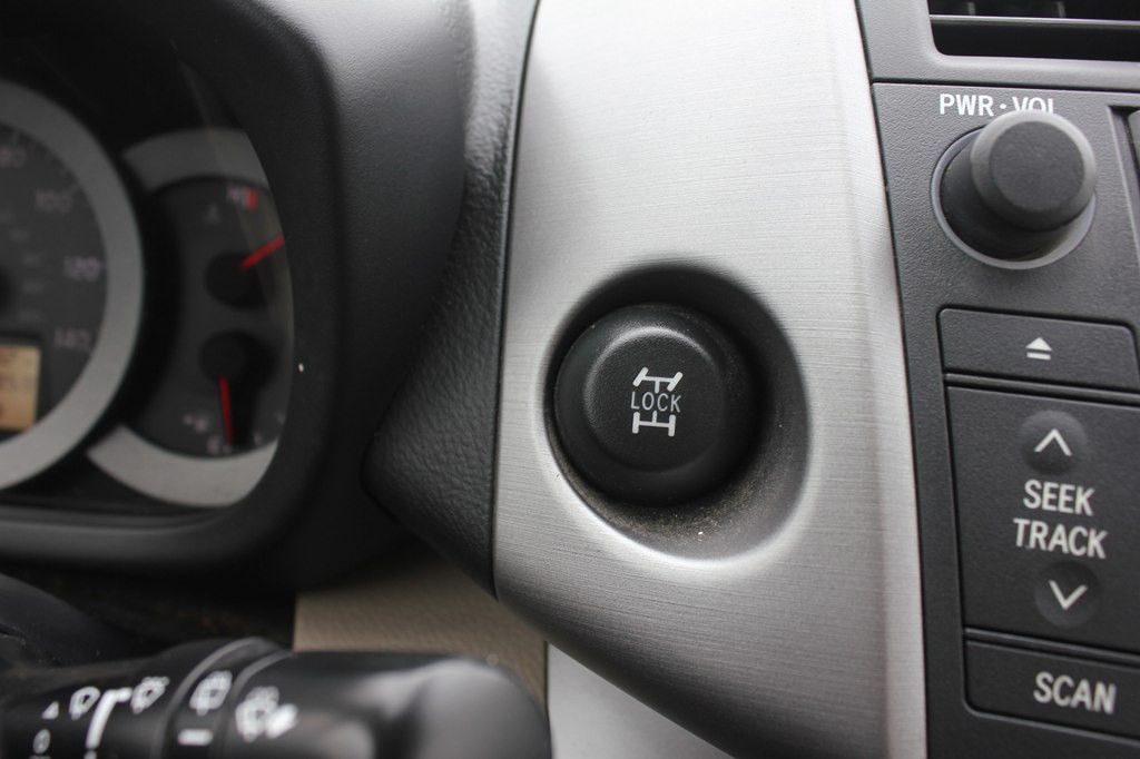2008 Toyota Rav4 Image 17