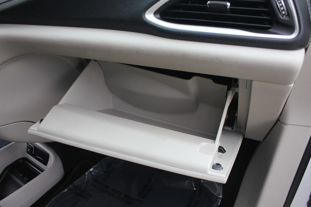 2023 Chrysler Pacifica Image 31
