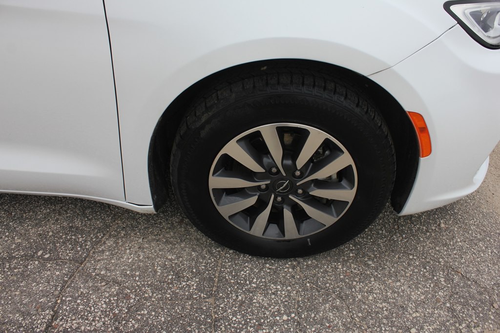 2023 Chrysler Pacifica Image 54