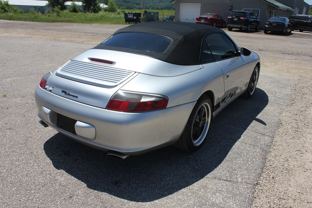 2004 Porsche 911 Image 5