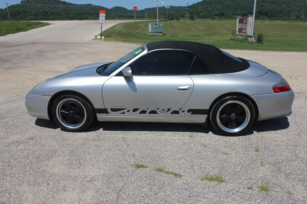 2004 Porsche 911 Image 8