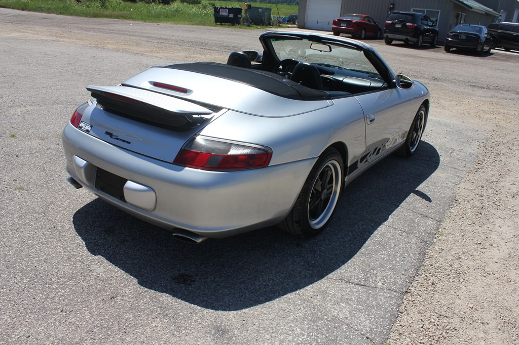 2004 Porsche 911 Image 13