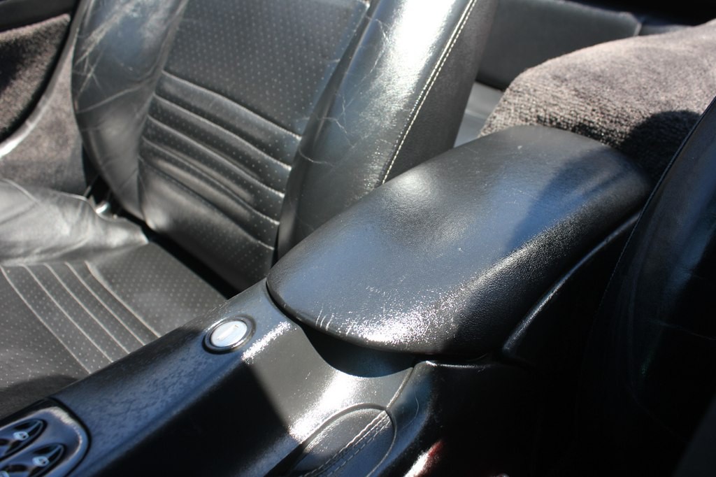 2004 Porsche 911 Image 28