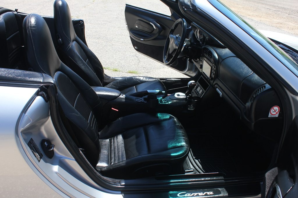 2004 Porsche 911 Image 39