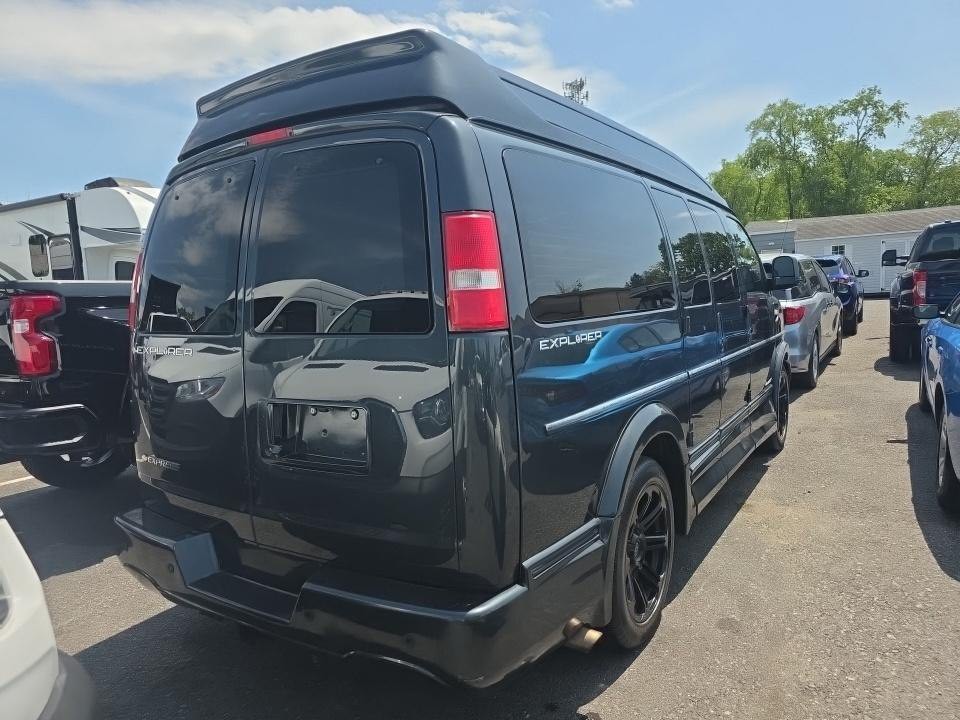 2020 Chevrolet Express Image 3