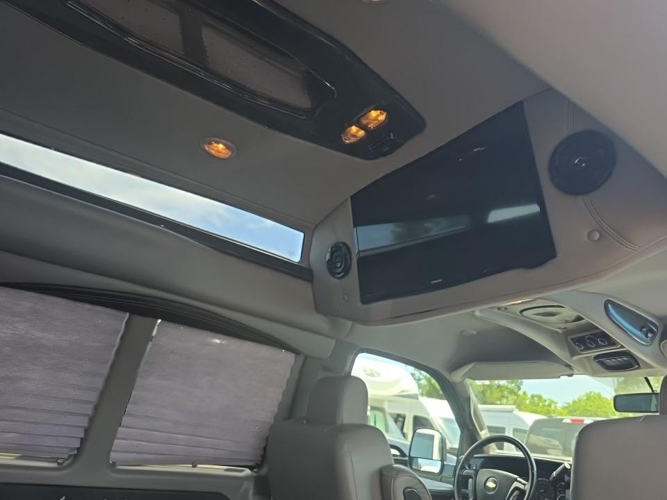 2020 Chevrolet Express Image 9
