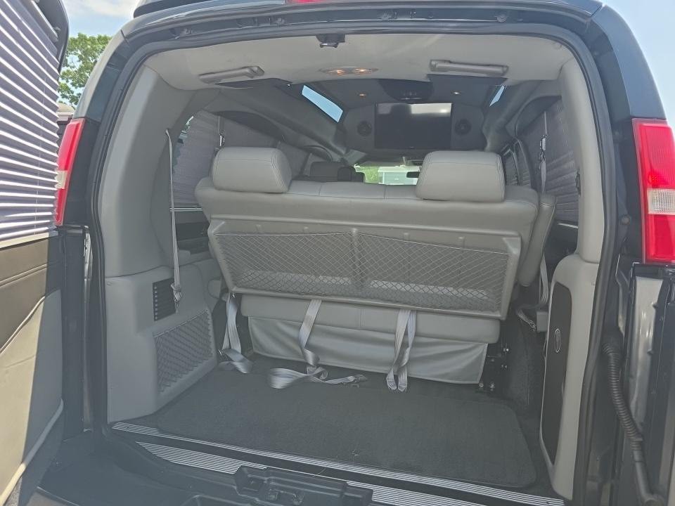 2020 Chevrolet Express Image 13
