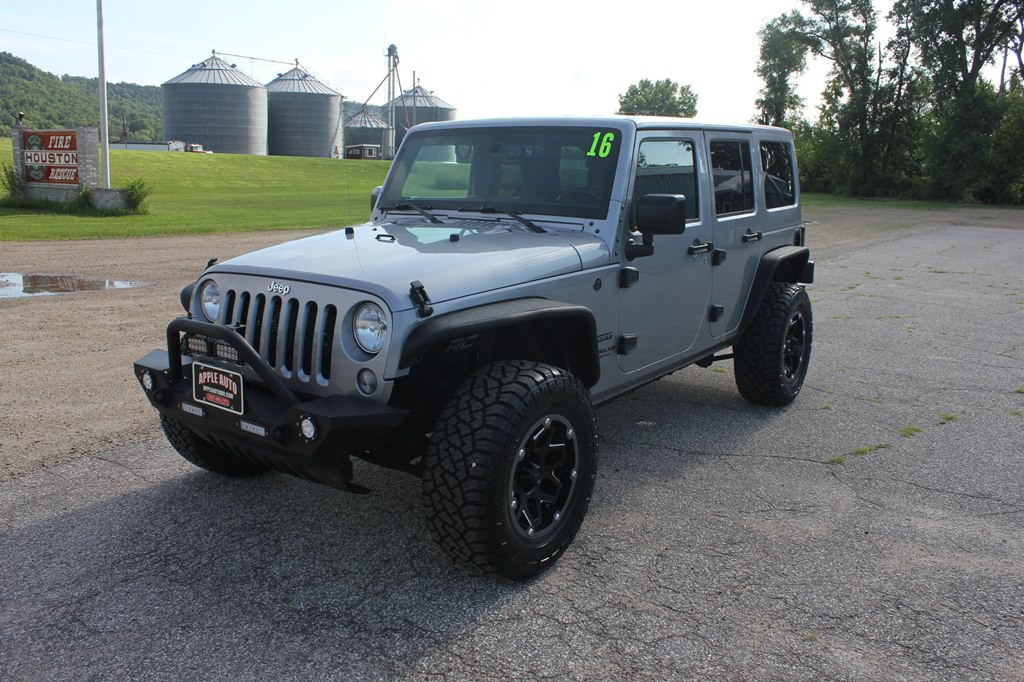 2016 Jeep Wrangler Unlimited Image 1