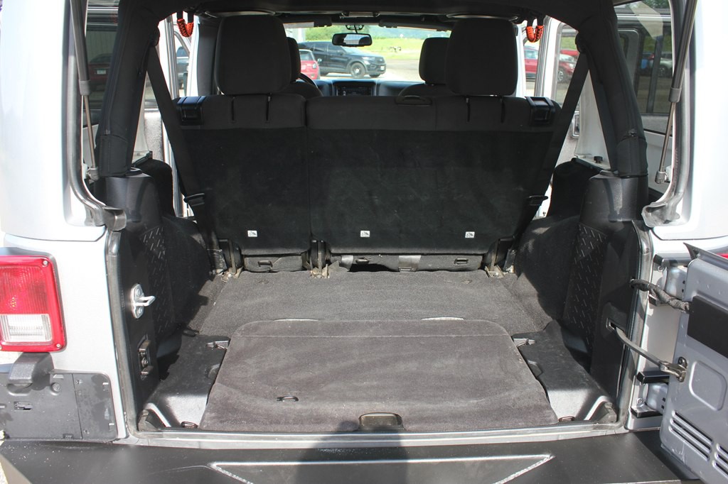 2016 Jeep Wrangler Unlimited Image 40