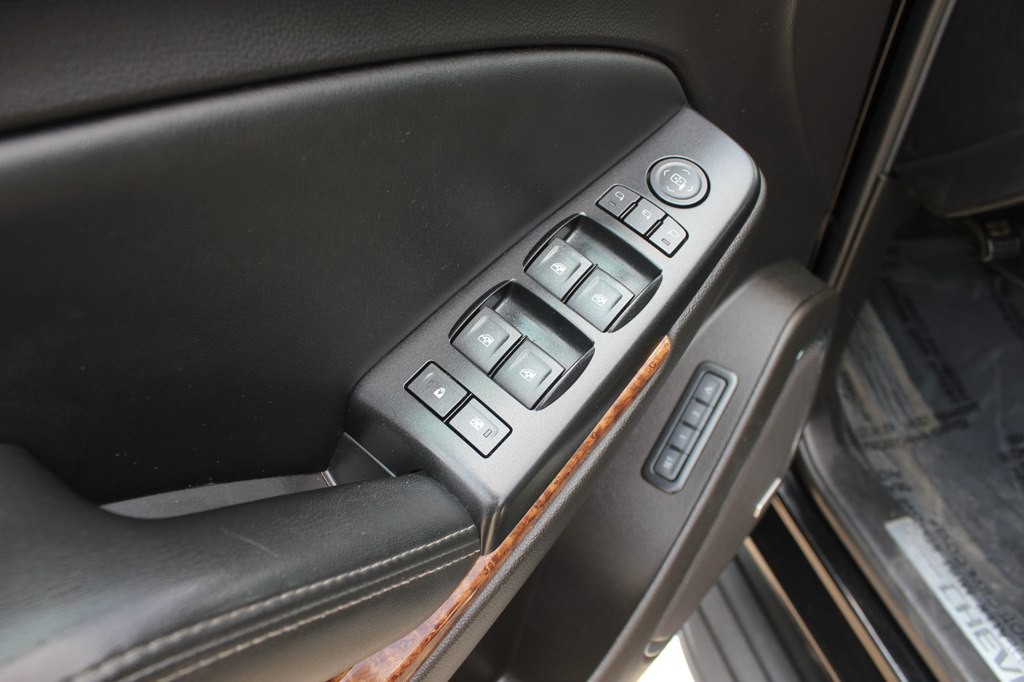 2017 Chevrolet Suburban Image 28