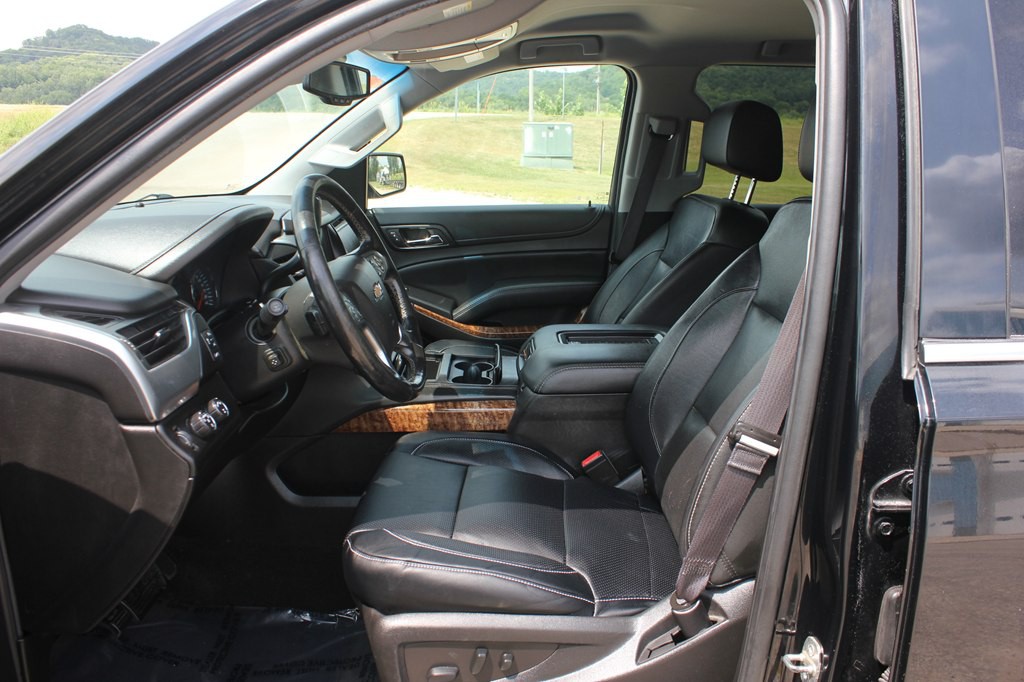 2017 Chevrolet Suburban Image 29