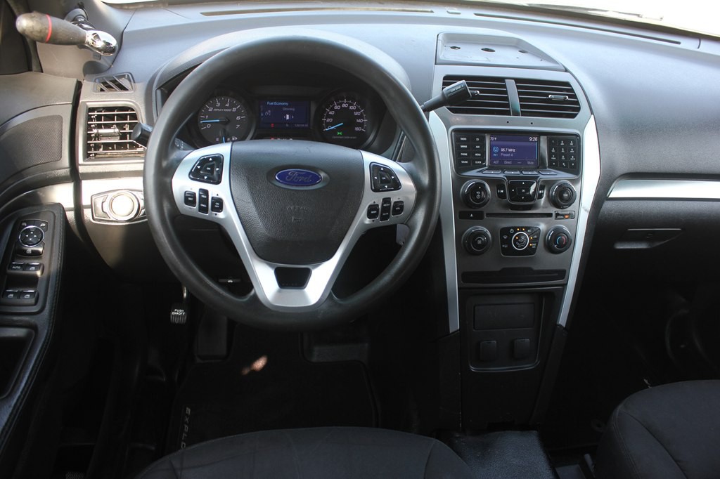 2015 Ford Explorer Image 9