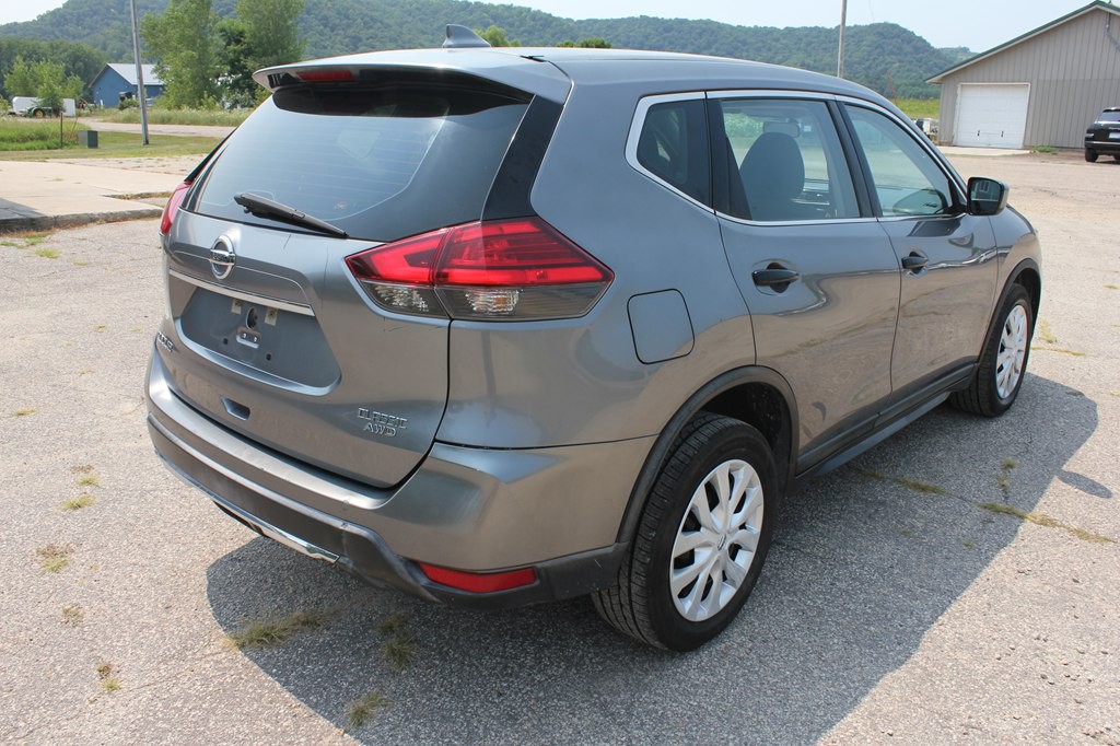 2017 Nissan Rogue Image 5