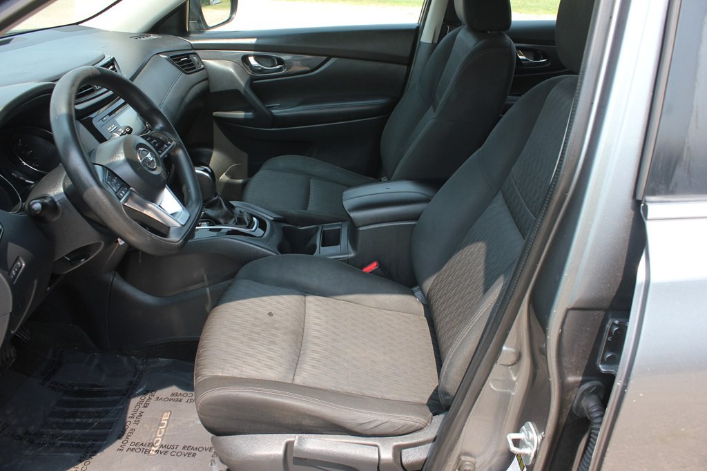 2017 Nissan Rogue Image 10