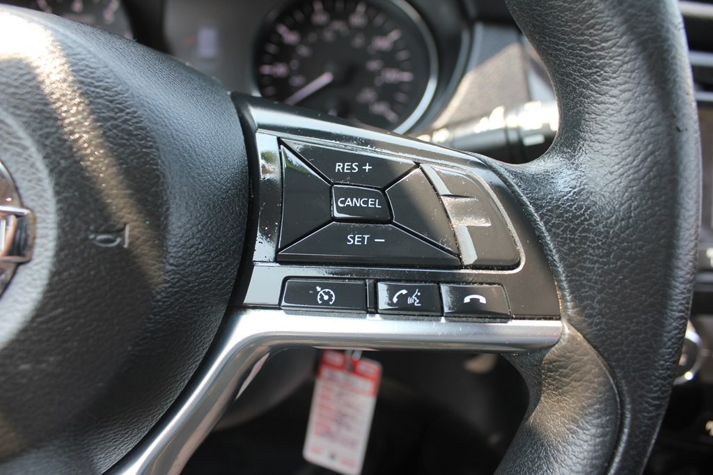 2017 Nissan Rogue Image 15