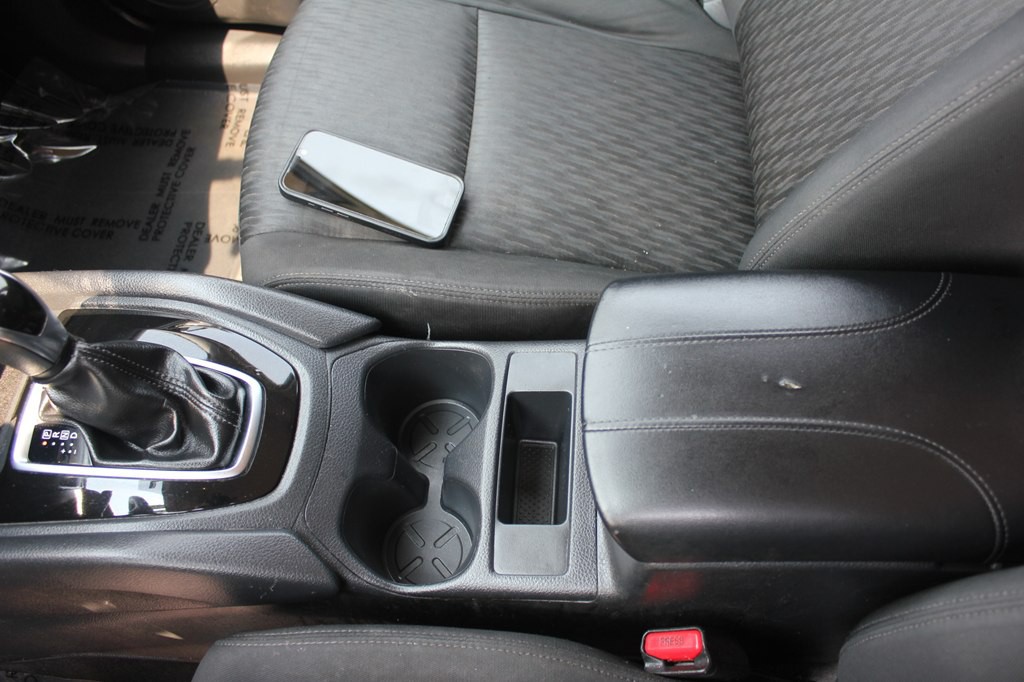 2017 Nissan Rogue Image 23