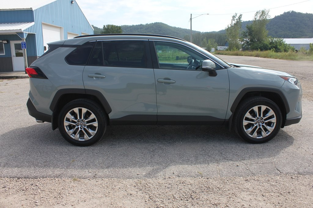 2021 Toyota Rav4 Image 4